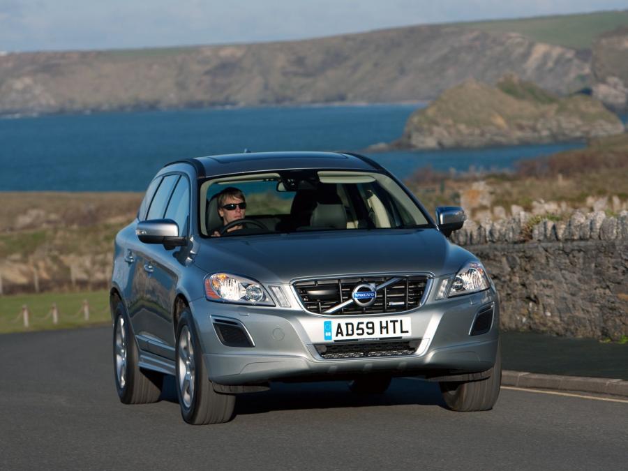  Volvo XC60 R-Design 2009 года  (UK) (фото 1 из 29)